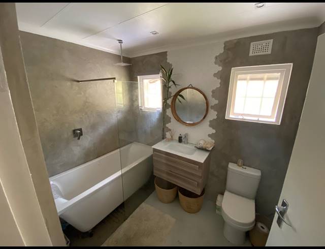 2 BEDROOM SECTIONAL TITLE TO LET IN GLEN HILLS